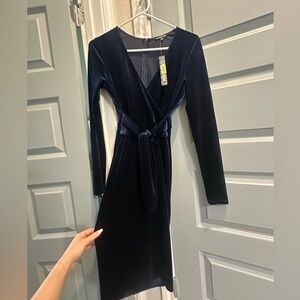 Gianni Bini Midnight Blue Velvet Long Sleeve Dress